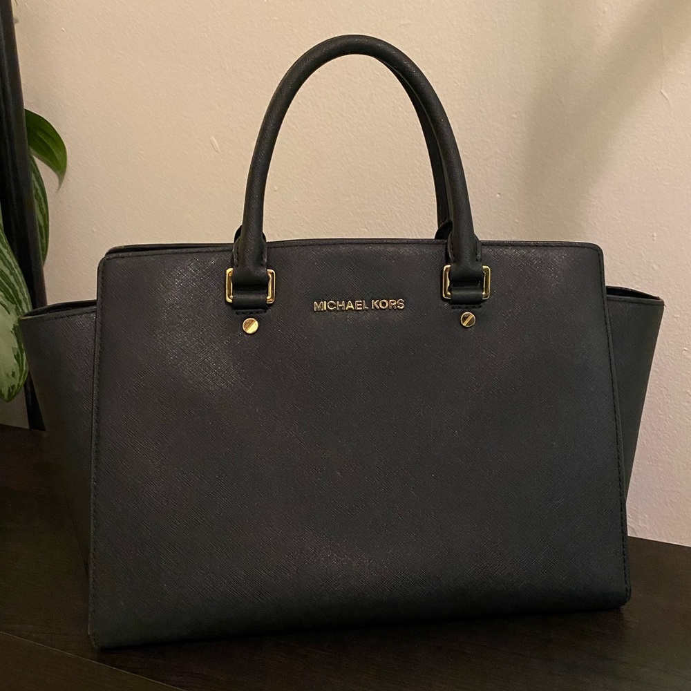 Michael Kors Selma Bag
